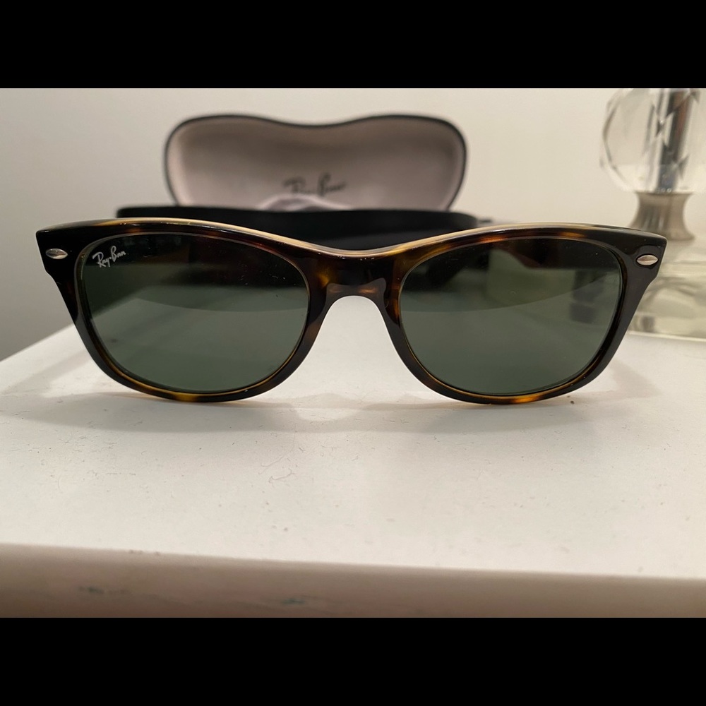 Unisex ray ban sunglasses
